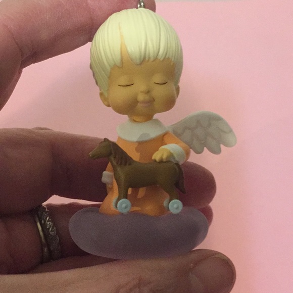 Hallmark Keepsake Acacia Mary’s Angels, 3” - Picture 7 of 10
